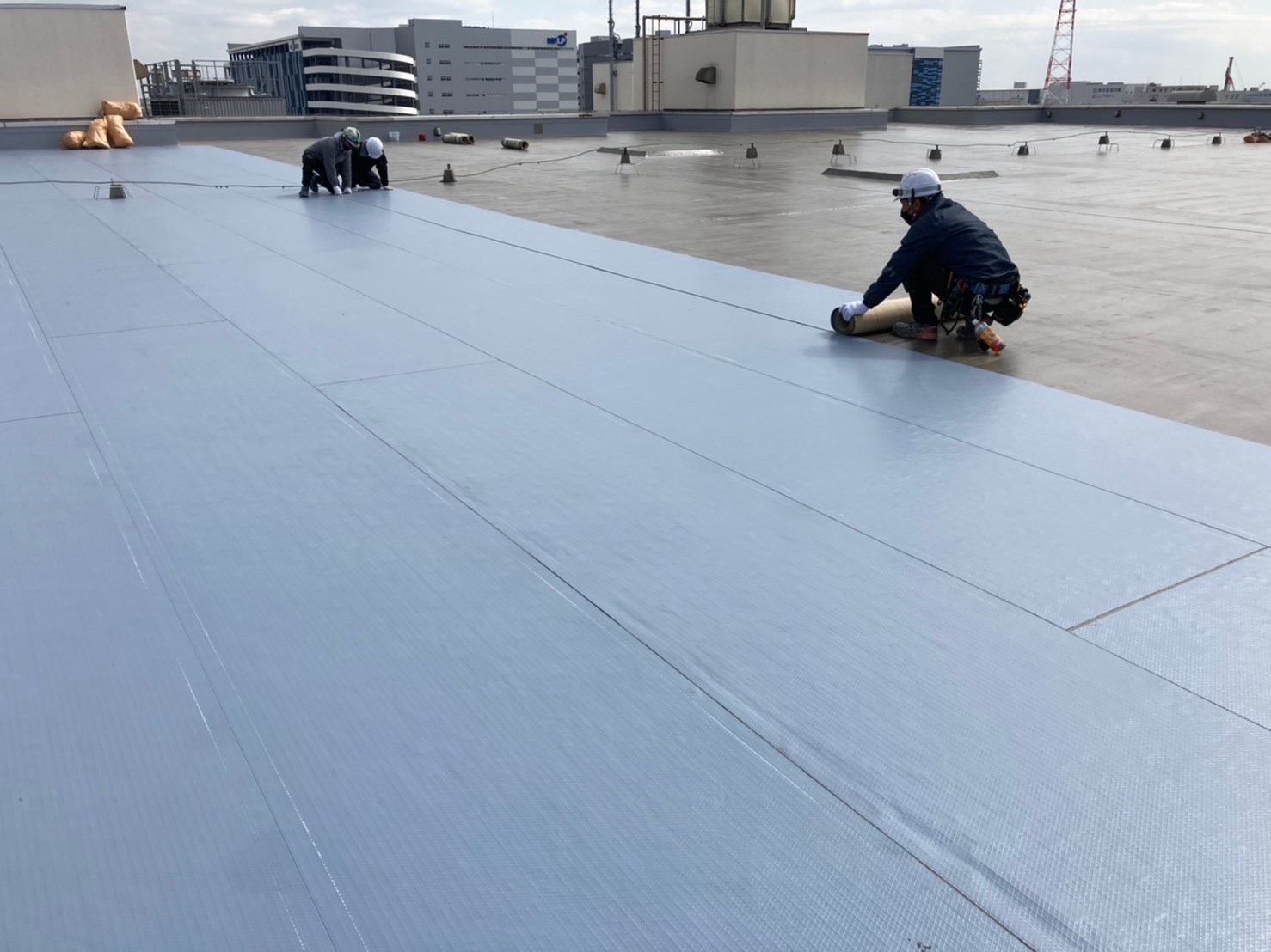 防水シート張り